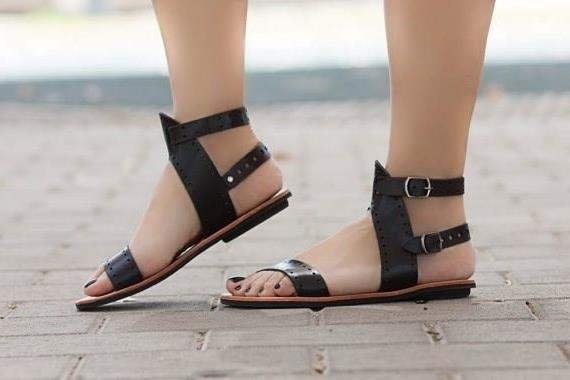 Women Sandals  Flat Gladiator Leather Sandals Summer Shoes Woman Rome Style Double Buckle Casual Beach Sandles Plus Size hjm7